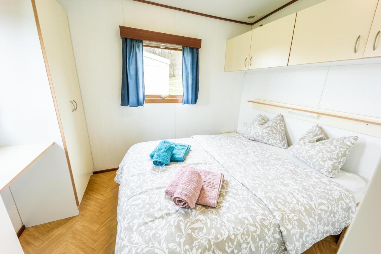 Mobilheim Chalet - Vyrovicka Prehrada Vyrovice المظهر الخارجي الصورة